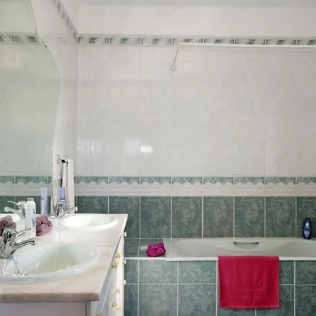 Fragrancia Unico 4 Bedroom Perfect For Families Pool Villa